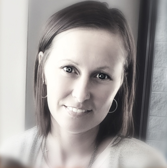 Meet your Posher, Bevin - Picture 1 of 2